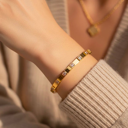 Edelstahl Große Quadrat-Zirkonia Damenarmreif